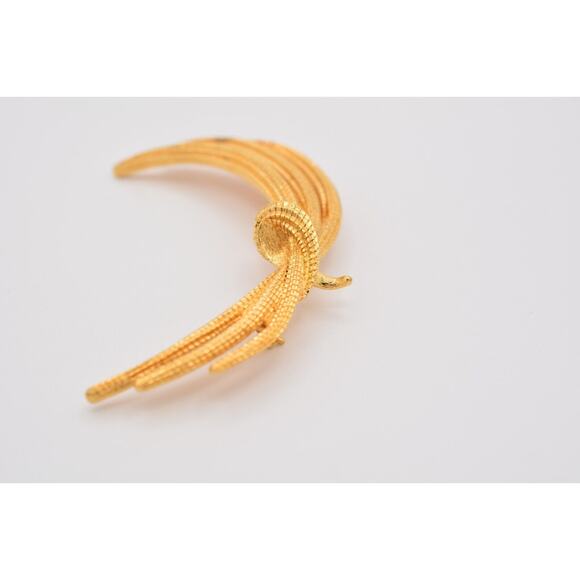 Monet Vintage Bow Pin Brooch Textured Brushed Gold Signed 1990s Bin1 - Picture 6 of 12